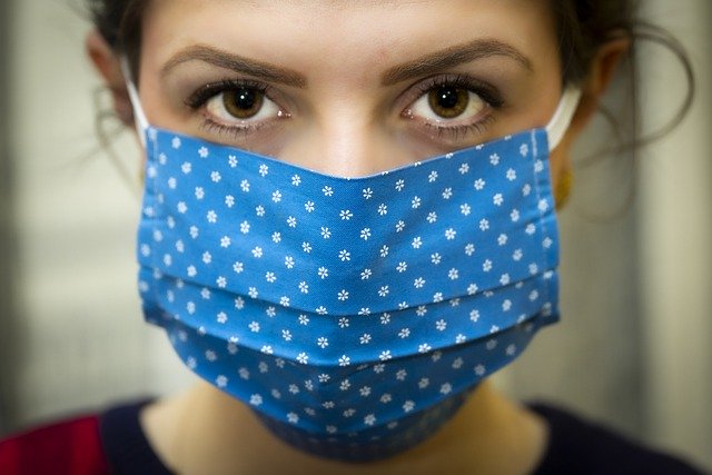 A woman wearing a face mask to keep her and others safe during the Coronavirus quarantine.